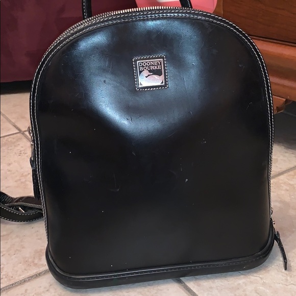 Dooney & Bourke Handbags - RARE Parasole Dooney Bourke Zip Pod Black Leather